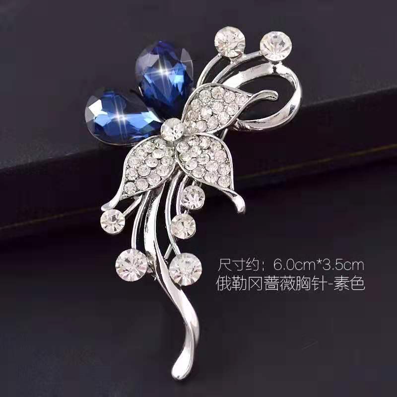 Exquisite Alloy Crystal Women's Animal-Shaped Brooch by Xingyunday
