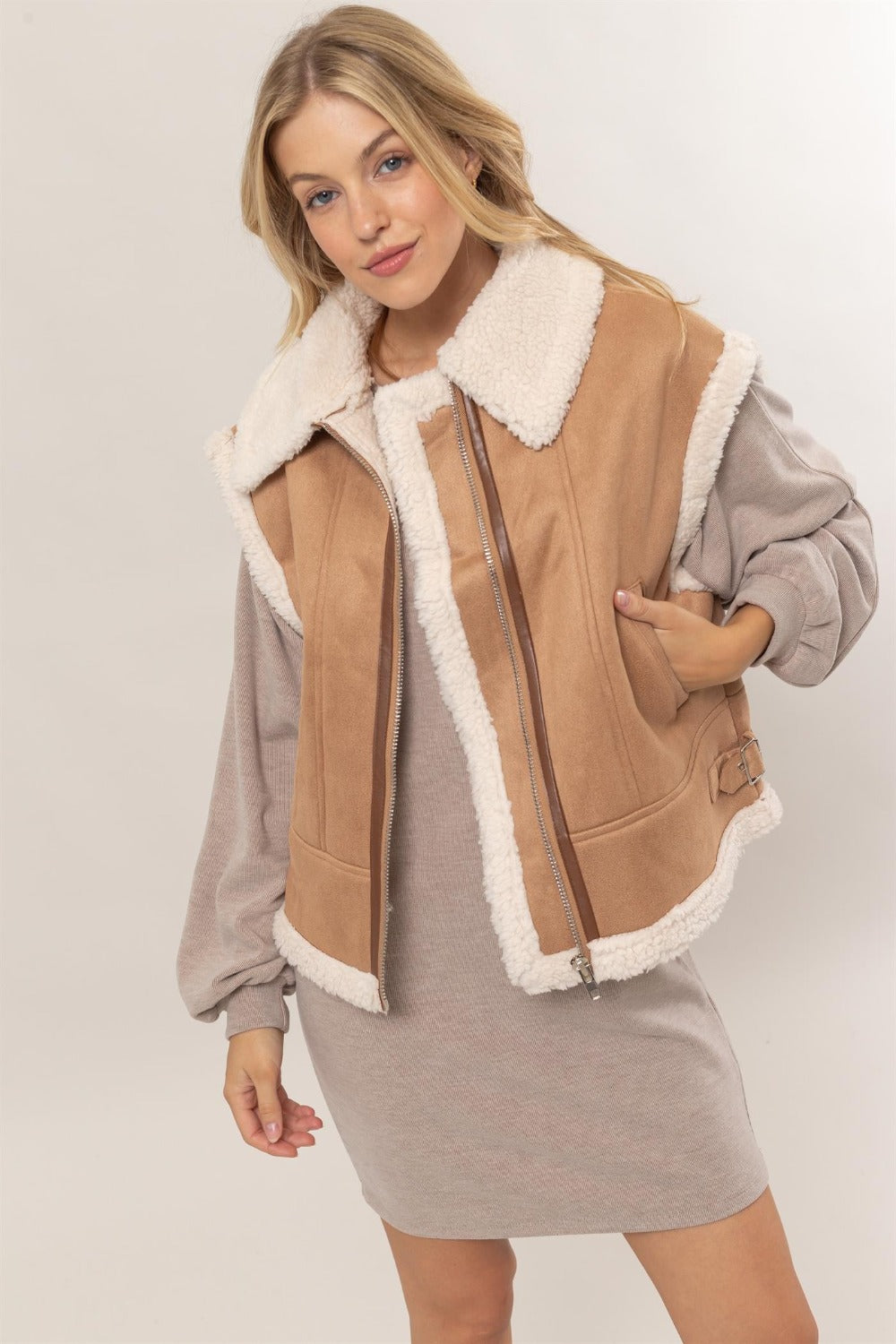 High - Quality HYFVE Suede Zip - Up Vest with Fur Contrast for Cold Days