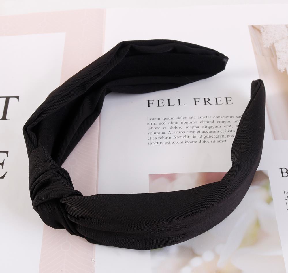 Stylish Women's Solid Polyester Hairband - Classic Hair Accessory for Girls