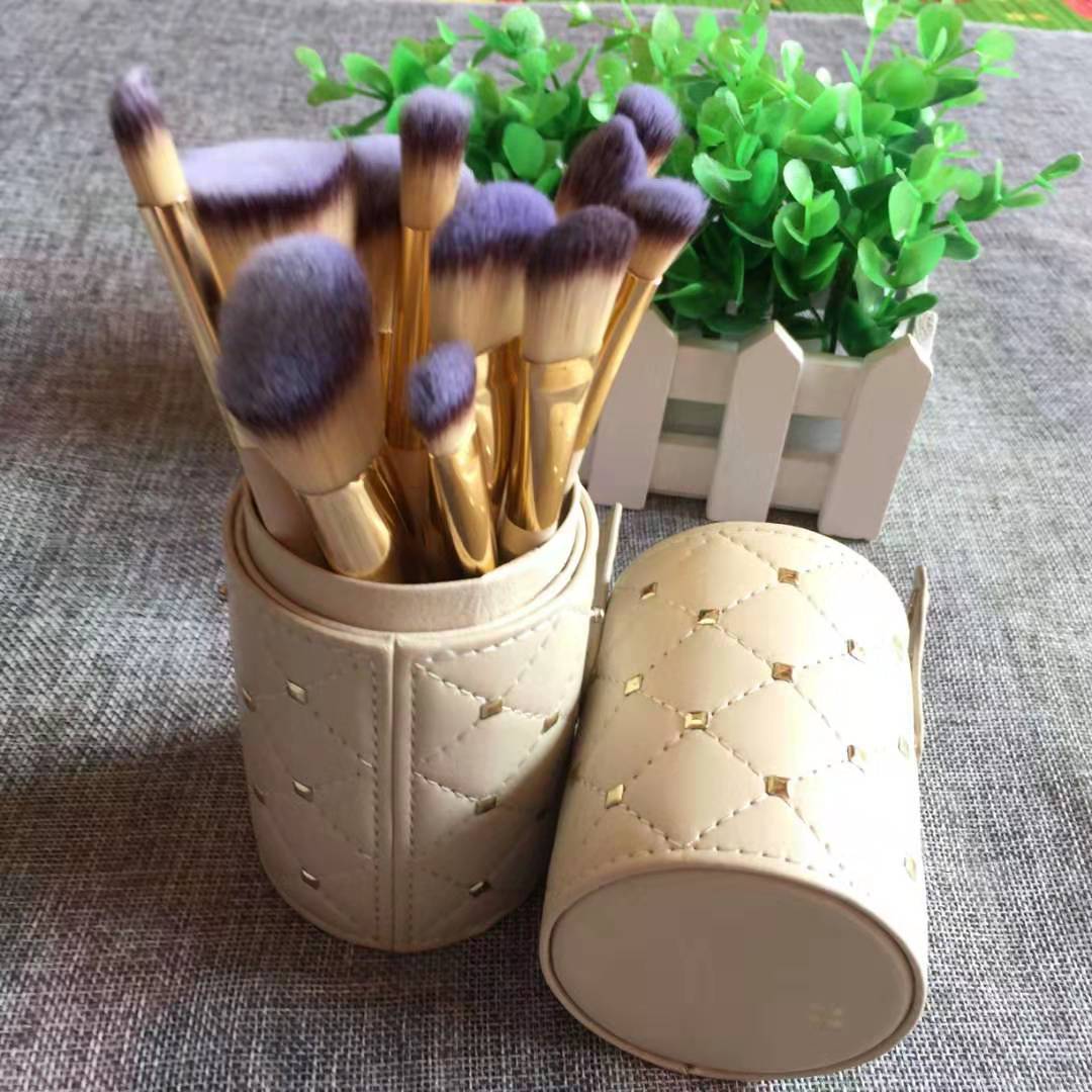 12-Piece Makeup Brush Set in Storage Bucket Design