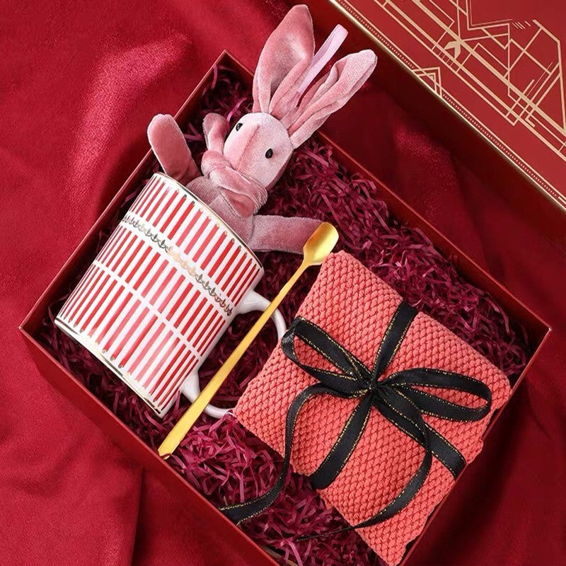 Practical Handmade Decorative Gift Box for Various Occasions