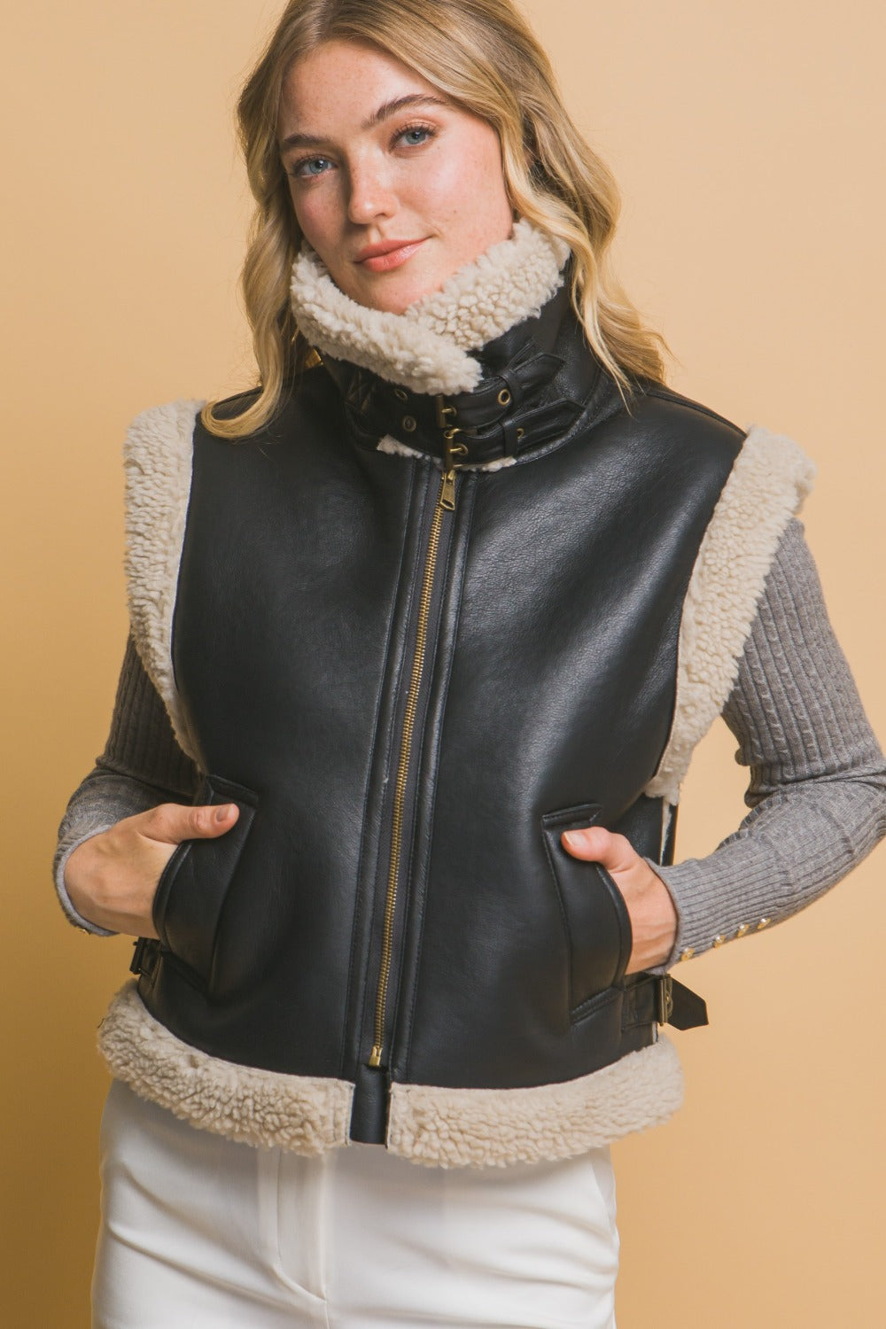 Stylish Love Tree Sherpa Fleece Zip Up Vest with Convenient Pockets for Winter Fashion