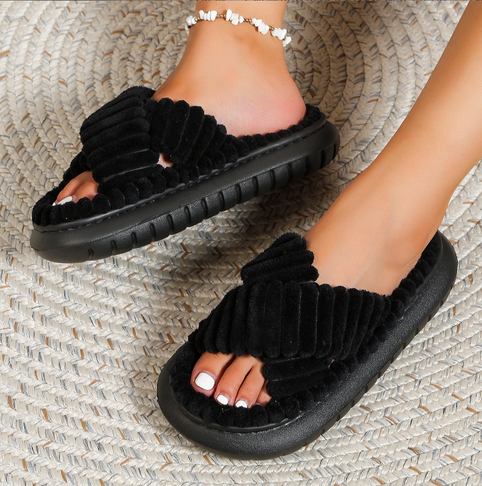Fluffy European and American Style Poop Feeling Home Slippers