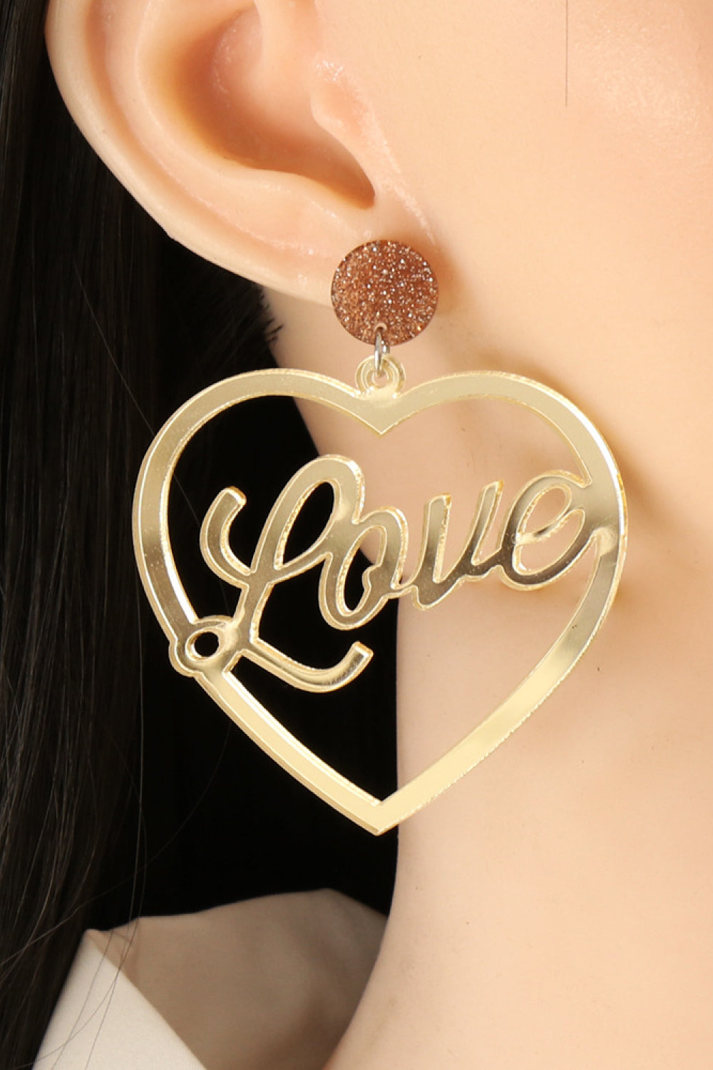 Stylish Modern Heart - Shaped Acrylic Dangle Earrings for Fashion Lovers
