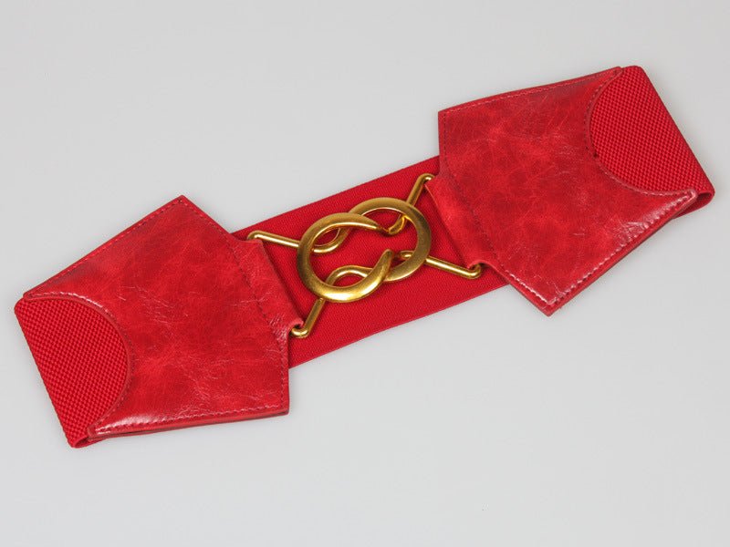 Stylish Female Fashionable Waist Belt Featuring a Horse Shoe-Style Buckle