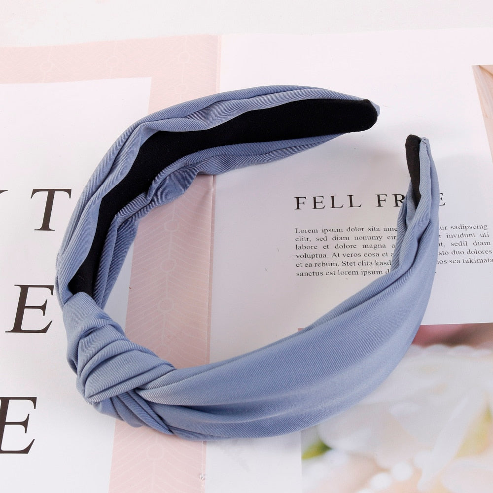 Stylish Women's Solid Polyester Hairband - Classic Hair Accessory for Girls