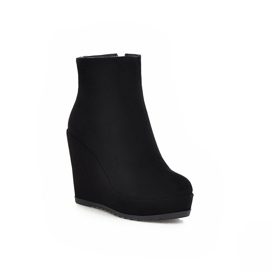 Sianie Tianie Adult Ankle Platform Wedge Heel Round Toed Boots for Winter