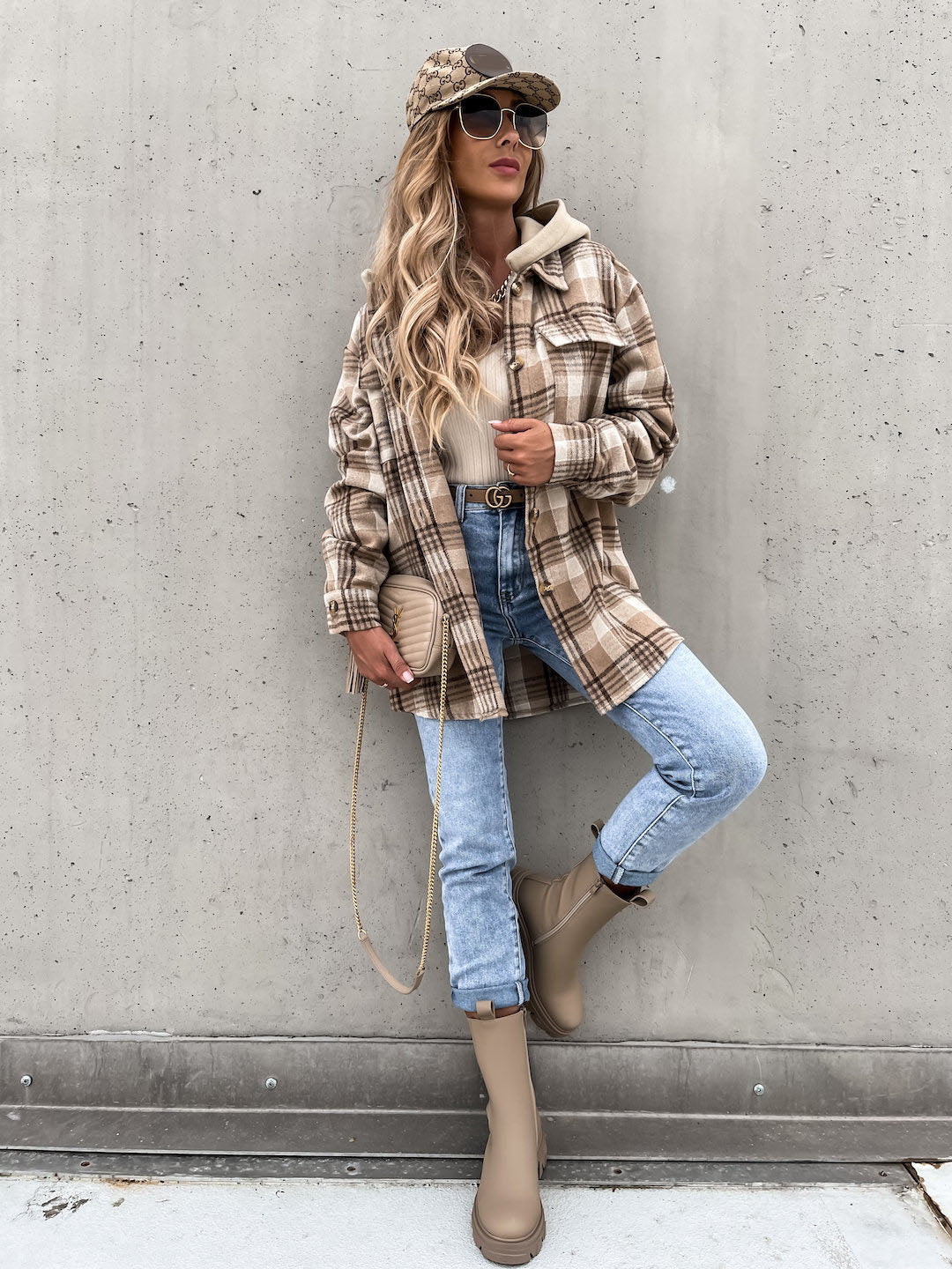 Fashionable Winter Ins Women's Woolen Plaid Hooded Jacket with Detachable Cap and Pocket Design - Stylish Outerwear for OL Commute