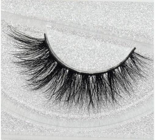 Artificial Aurelia Style False Eyelashes for Enhanced Eye Look