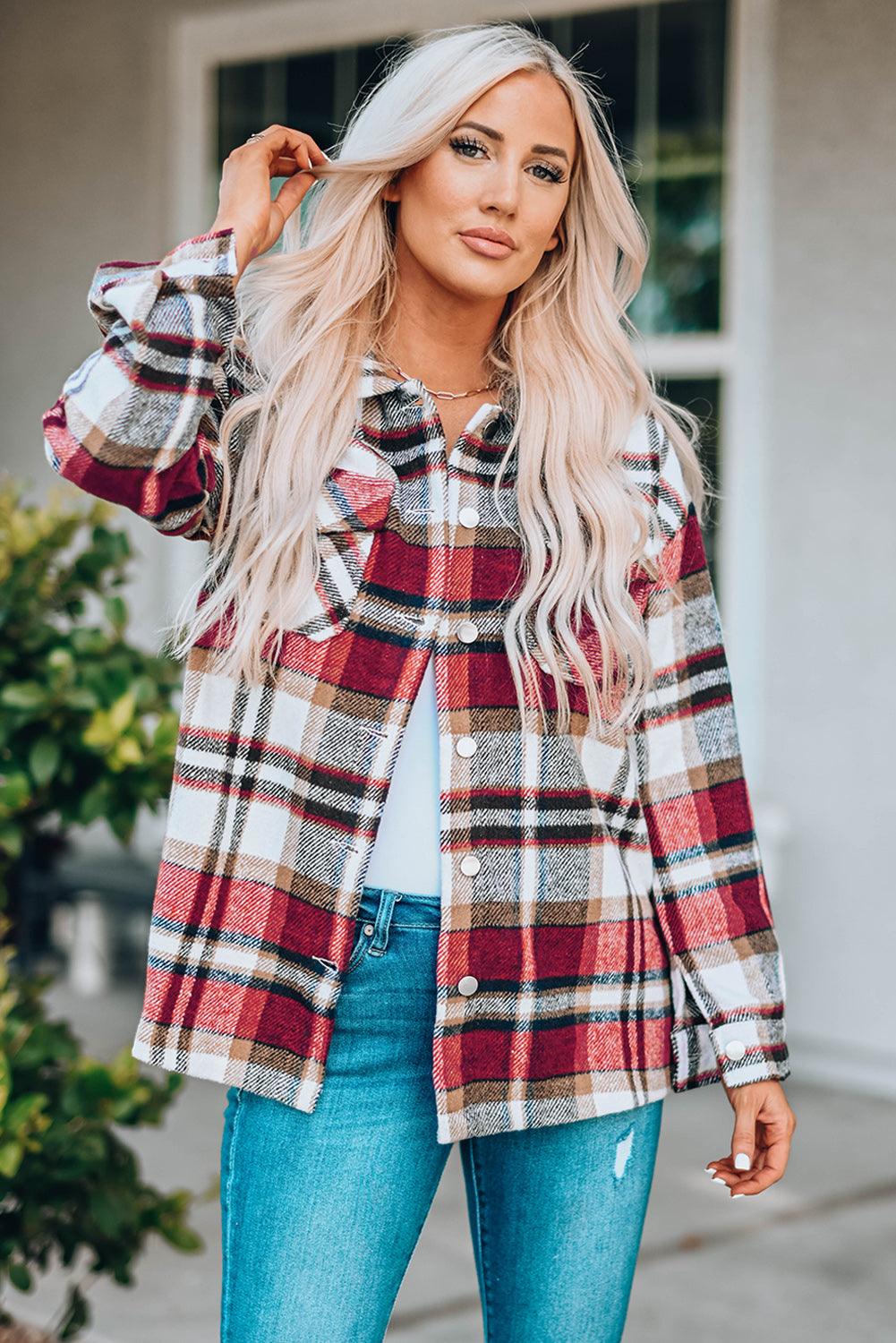 Stylish Plaid Button-Front Casual Shirt Jacket with Functional Breast Pockets