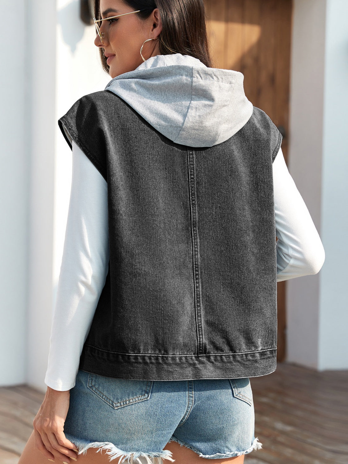 Denim Sleeveless Drawstring and Button-Up Jacket for Fashionable Wear