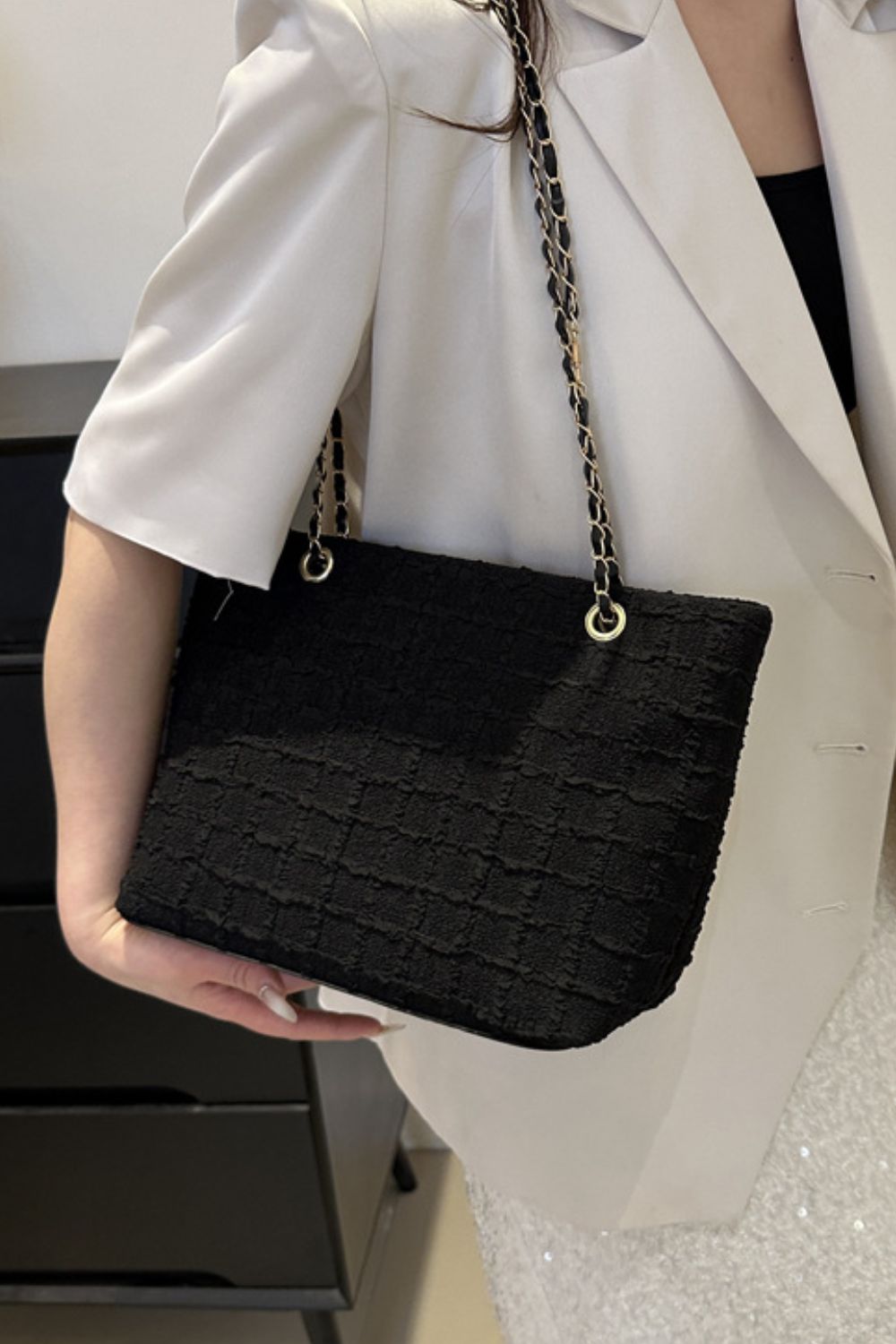 Imported Medium-sized Polyester Tote Bag with Chain Texture