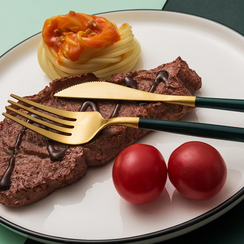 UKCOZY Pocket-Sized Portable Stainless Steel Dinnerware Set for Cake, Dessert, and Steak - Splittable Tableware Cutlery Ideal for Various Occasions