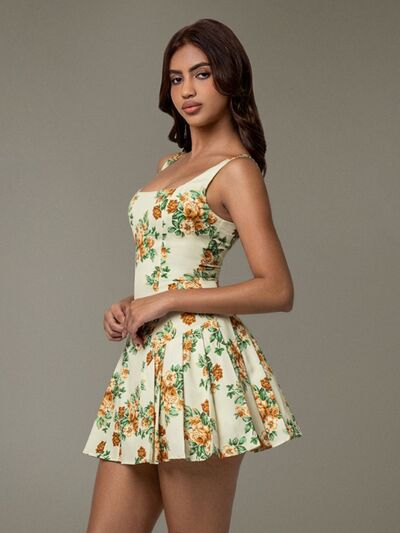 Stylish Floral Mini Sleeveless Pleated Dress for Fashion Lovers