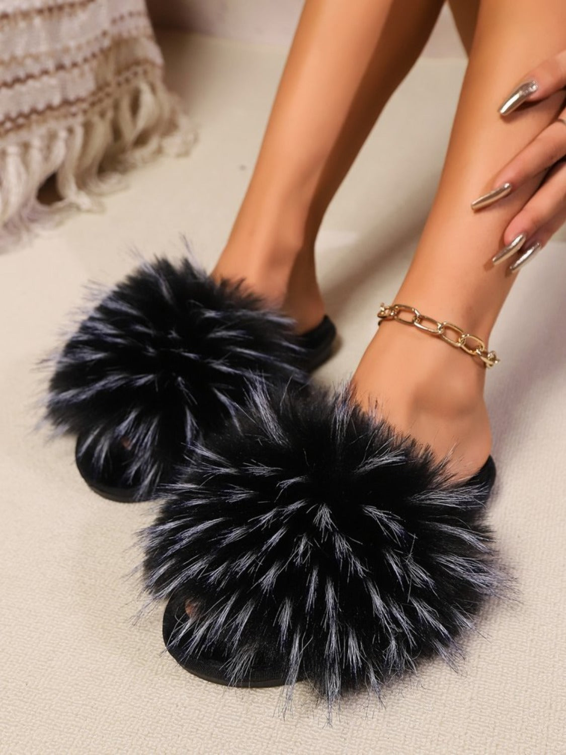 Soft Fuzzy Flat Open - Toe Sandals for All - Day Comfort
