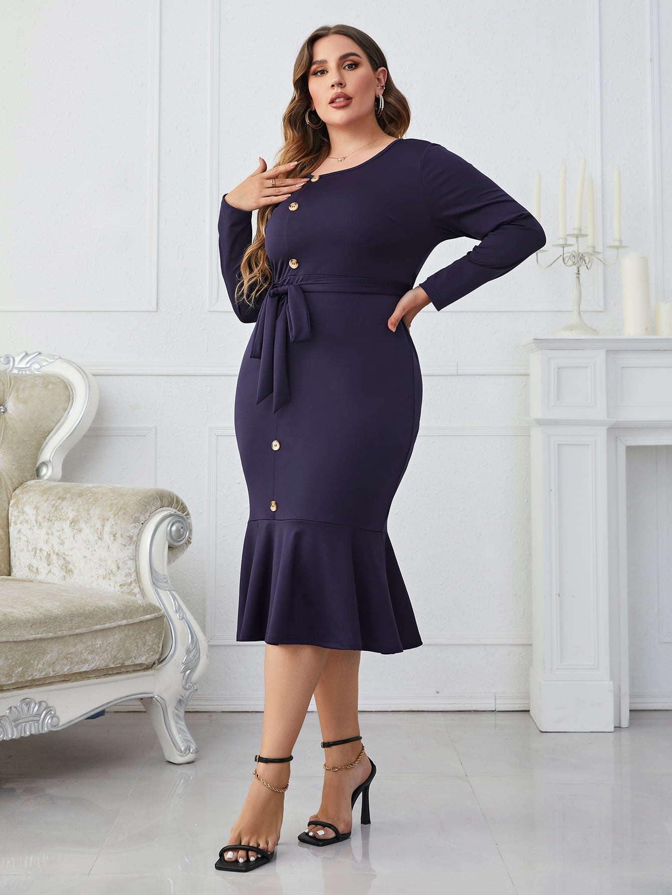 Plus Size Women's Buttoned Round Neck Tie Belt Casual Midi Dress for Everyday Wear