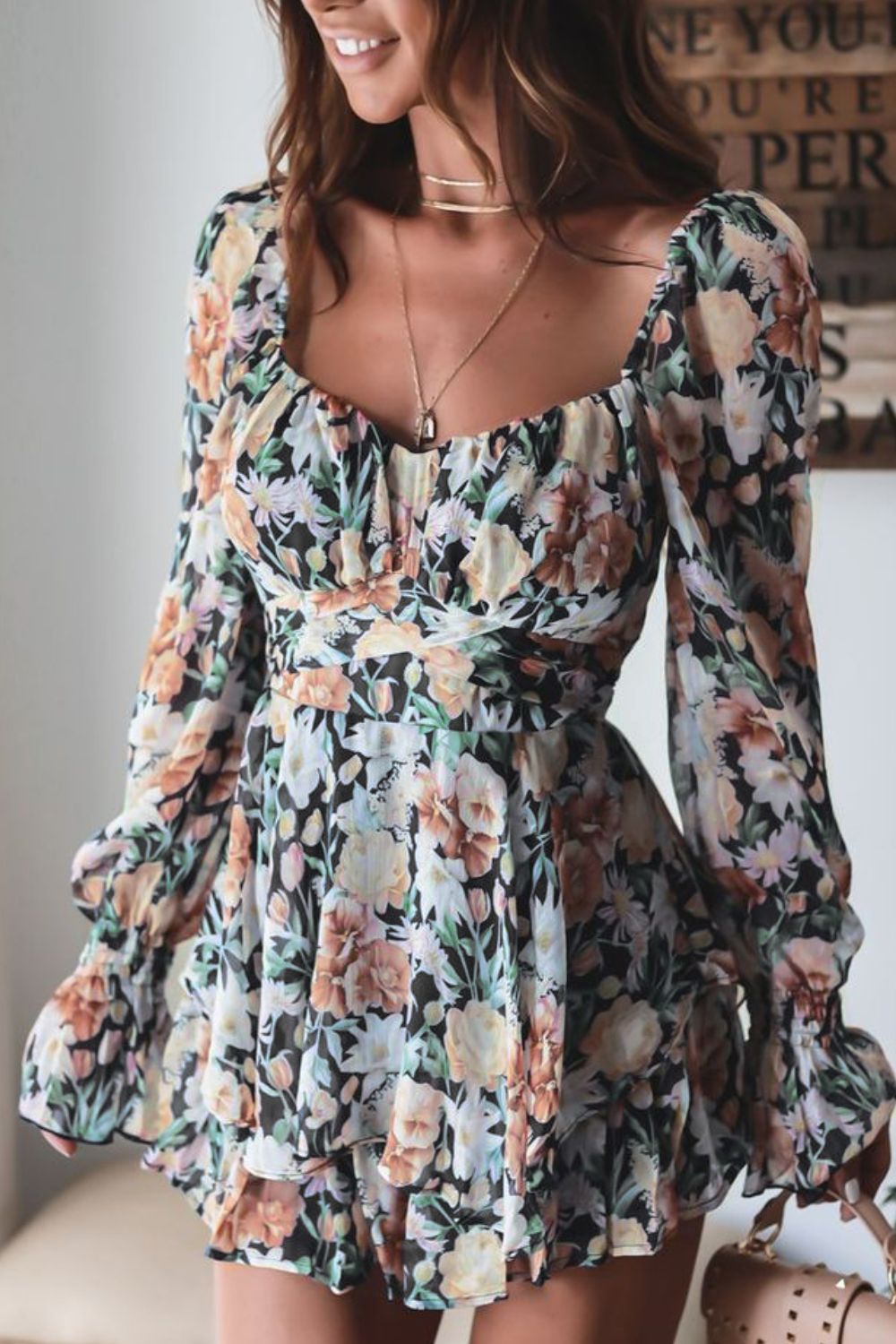 Women's Floral Print Sweetheart Neckline Flounce Sleeve Short Romper
