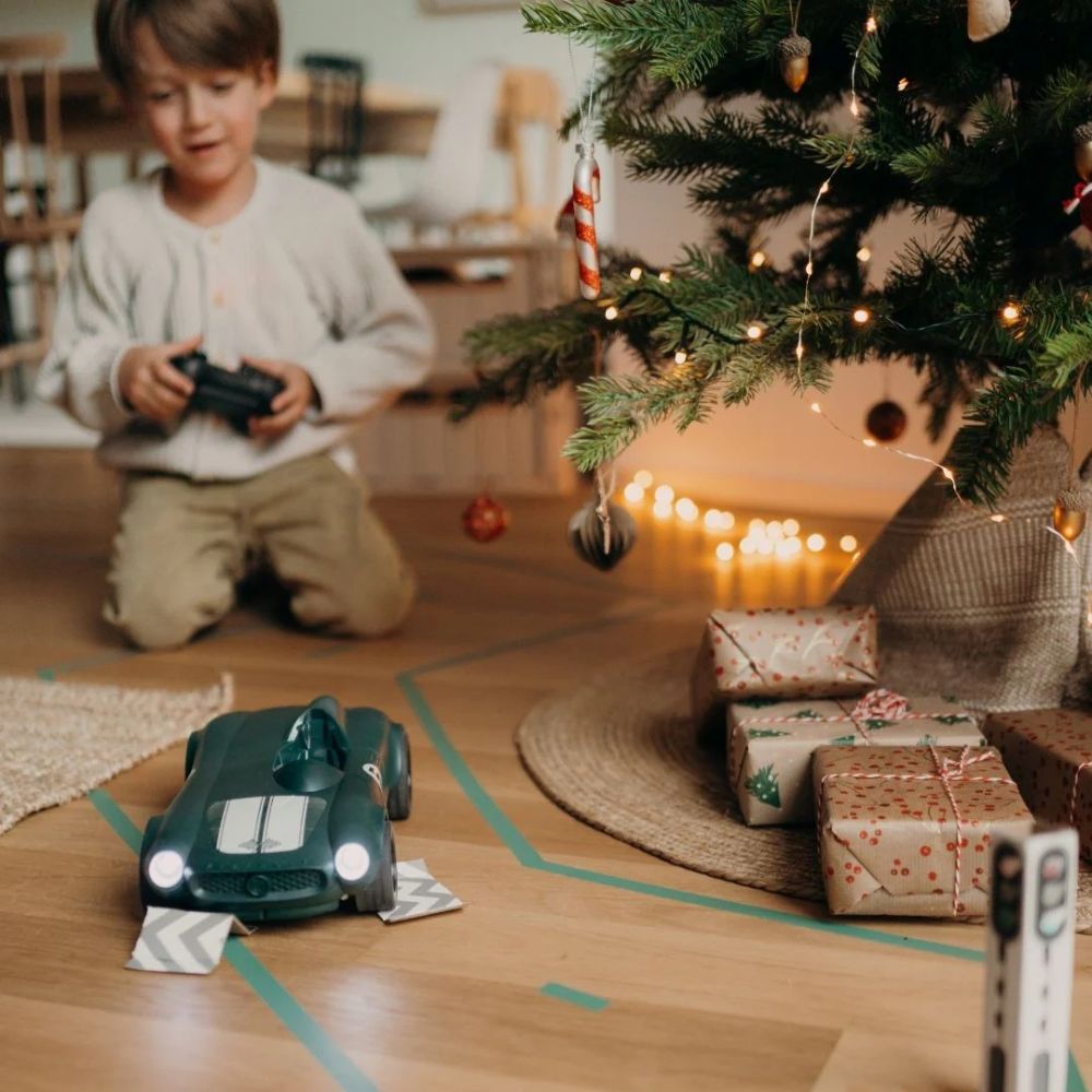 Green Kidycar Remote - Controlled Racing and Drifting Car for Young Enthusiasts