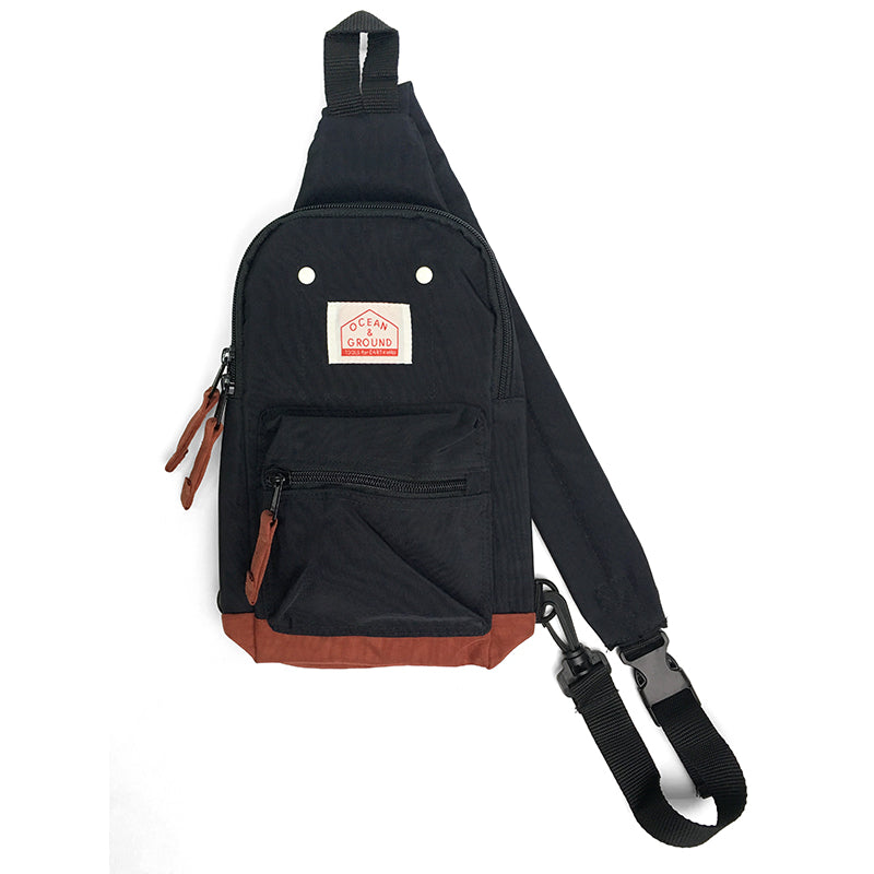 Ocean and Ground Themed One-Shoulder Carry Bag by Gooday