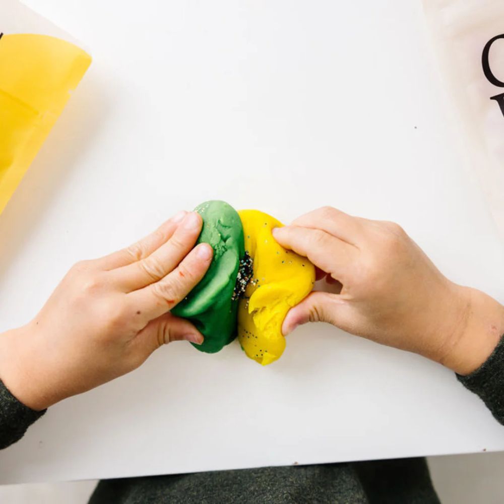 Sparkling All - Natural Dinosaur - Themed Play Dough