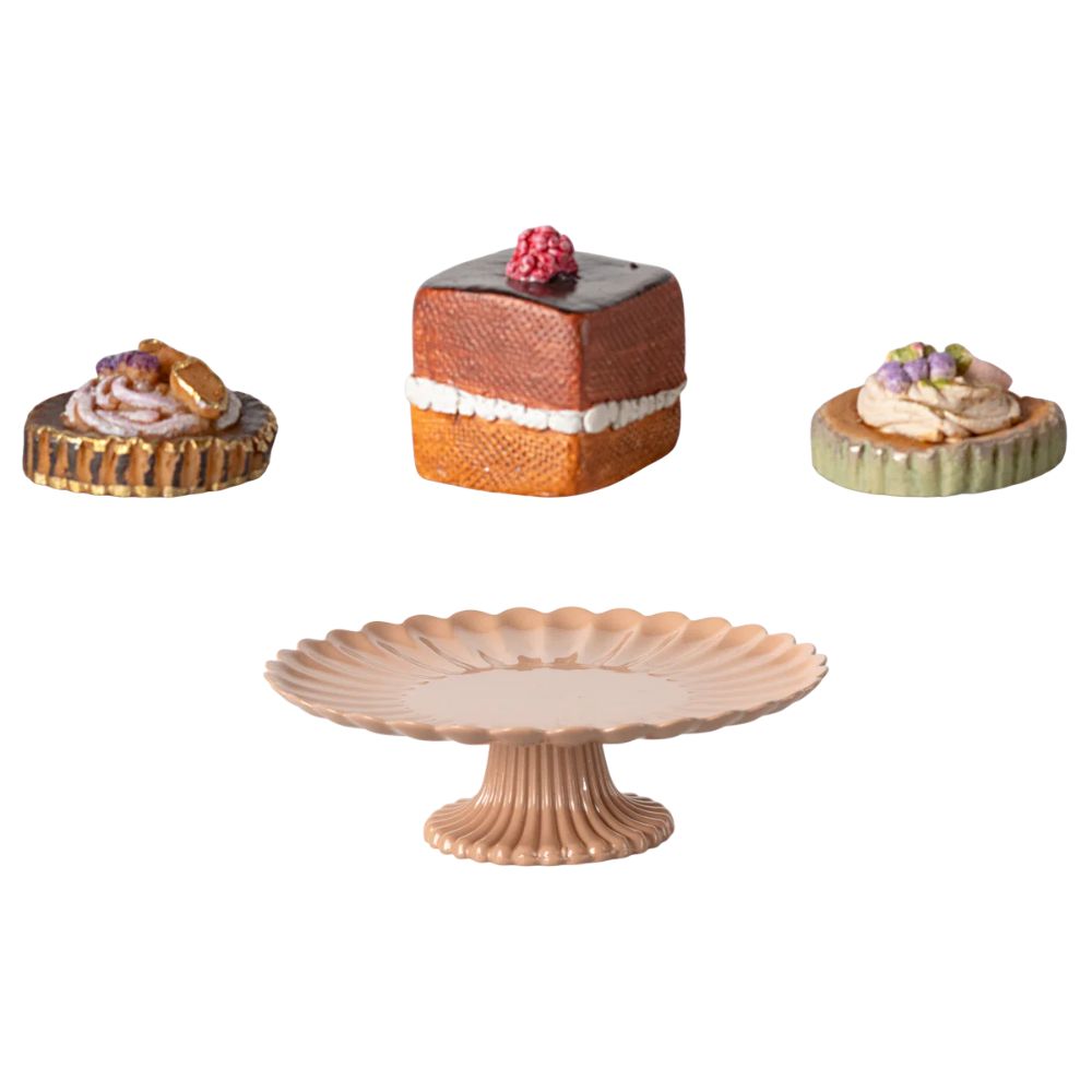 Maileg Miniature Set of 3 Cakes with a Beautifully Decorated Rose - Colored Cake Stand